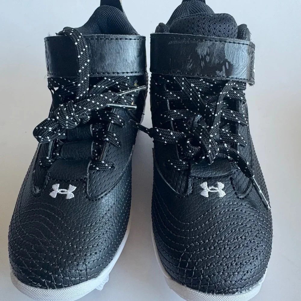 Under Armour Harper 7 Mid RM Jr Baseball Cleats Black White Gold 11K NEW